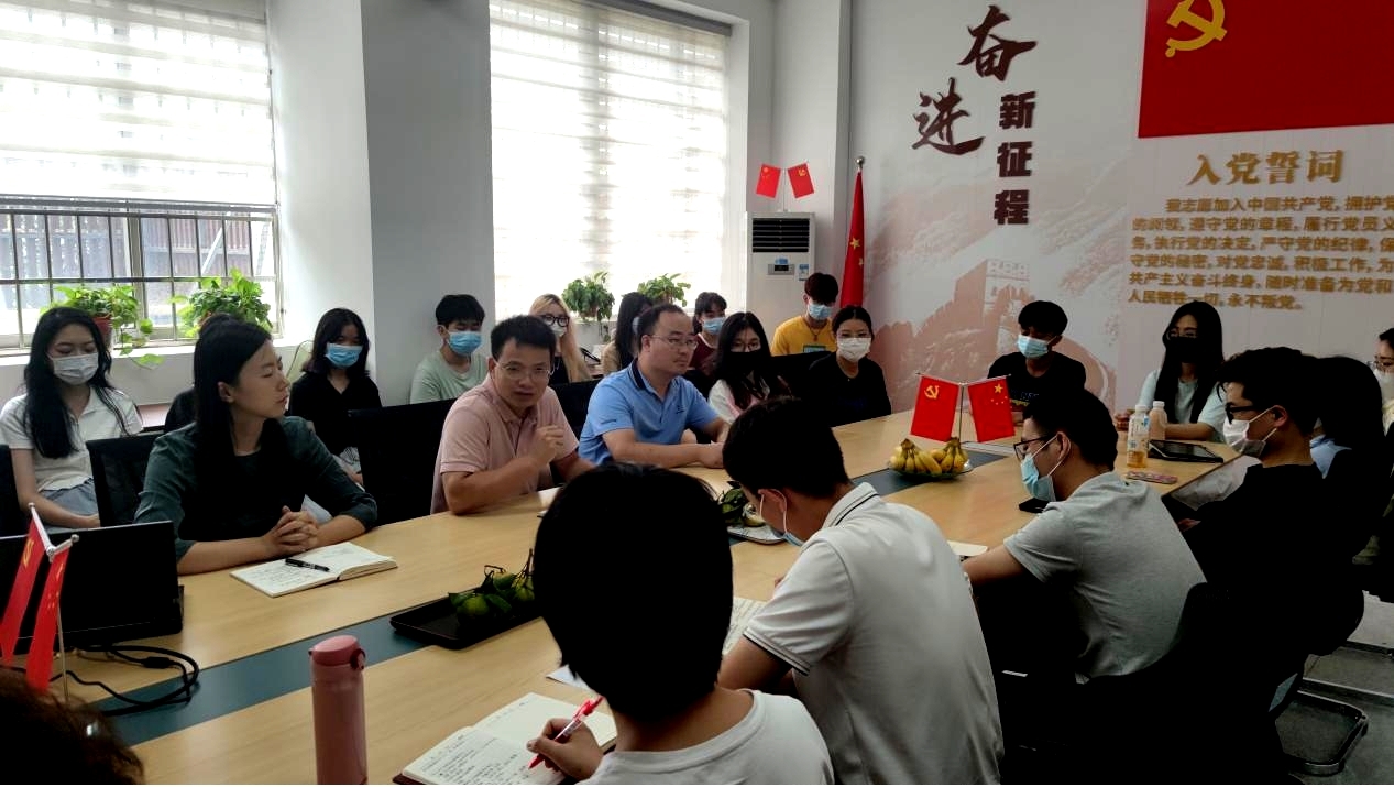 青春献礼二十大，艺设青年聚力行 ——伦理片
召开2022年秋季学生骨干交流会